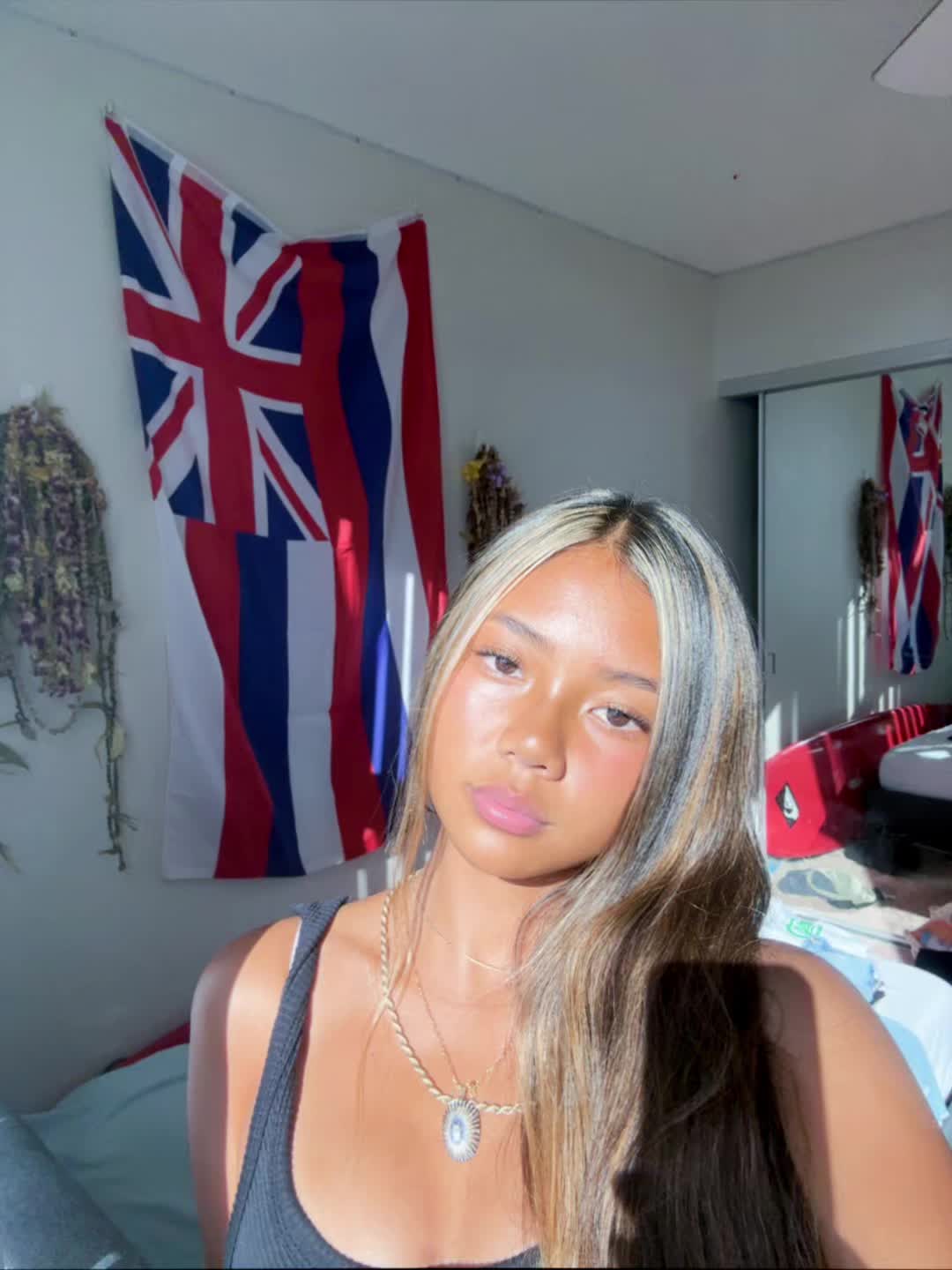 @laakea7248