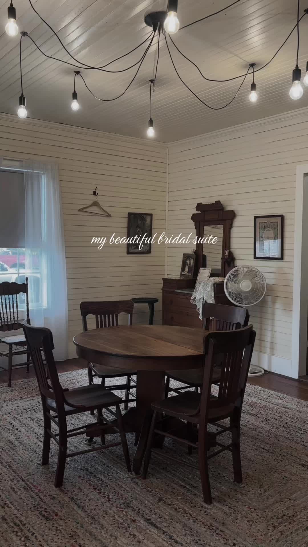 @Vanellapea