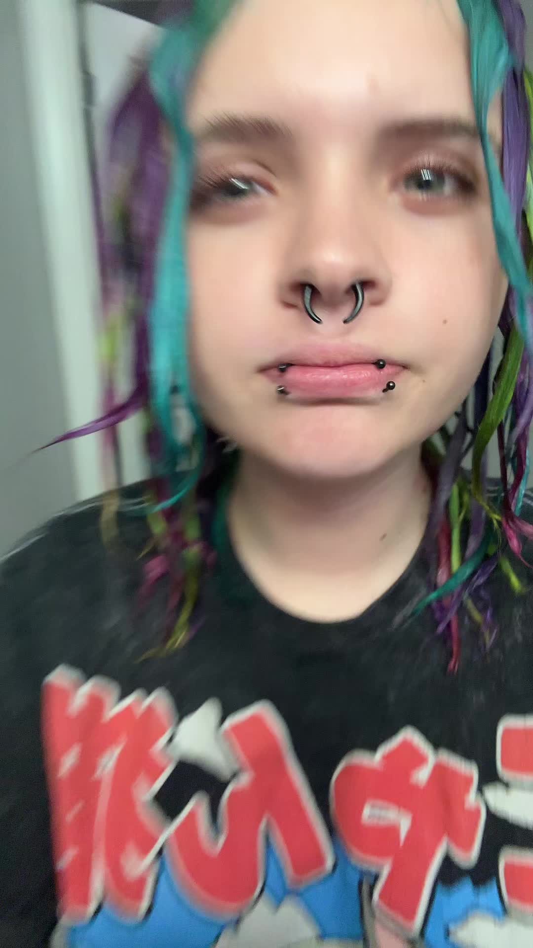 @blushingzombiebabe