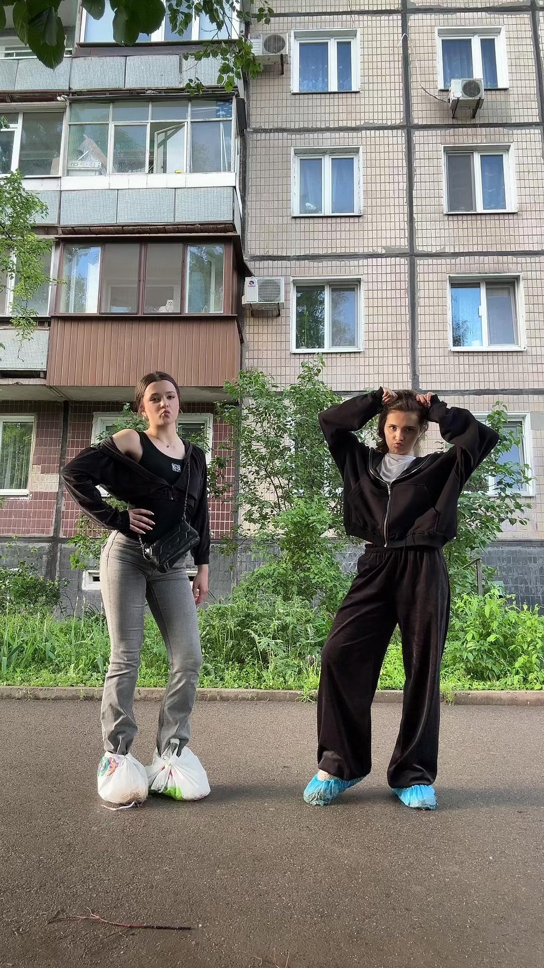 @Варя