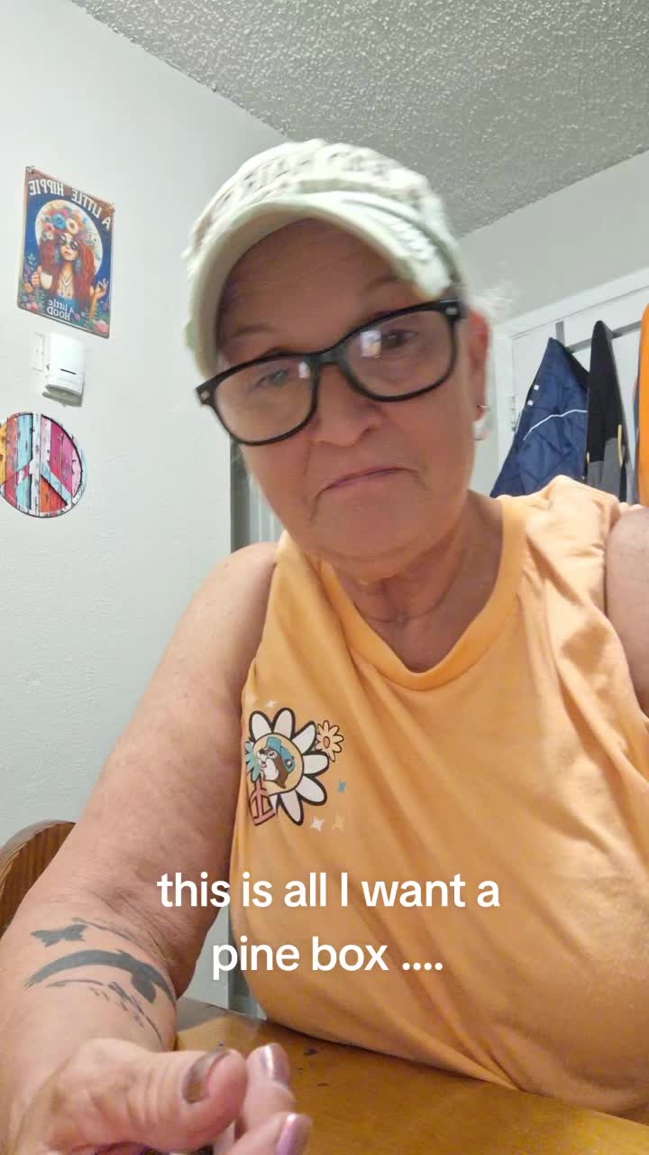 @granny at kitchen table 🎼🎵❌️