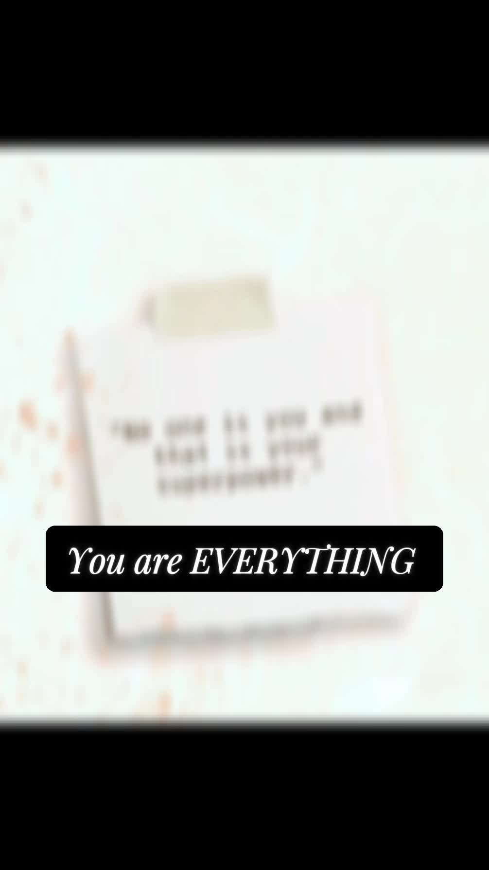 @Classy Clutter Pleuvoir