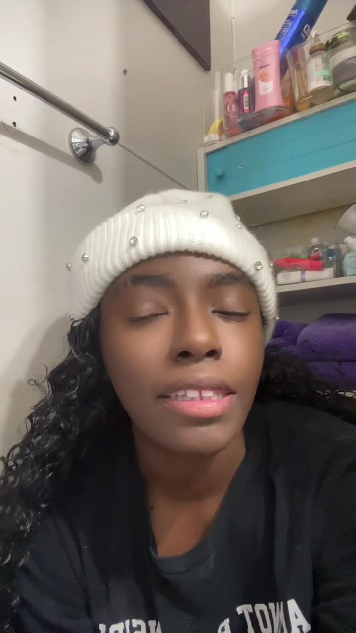 @𝗡𝗼𝗿𝗮