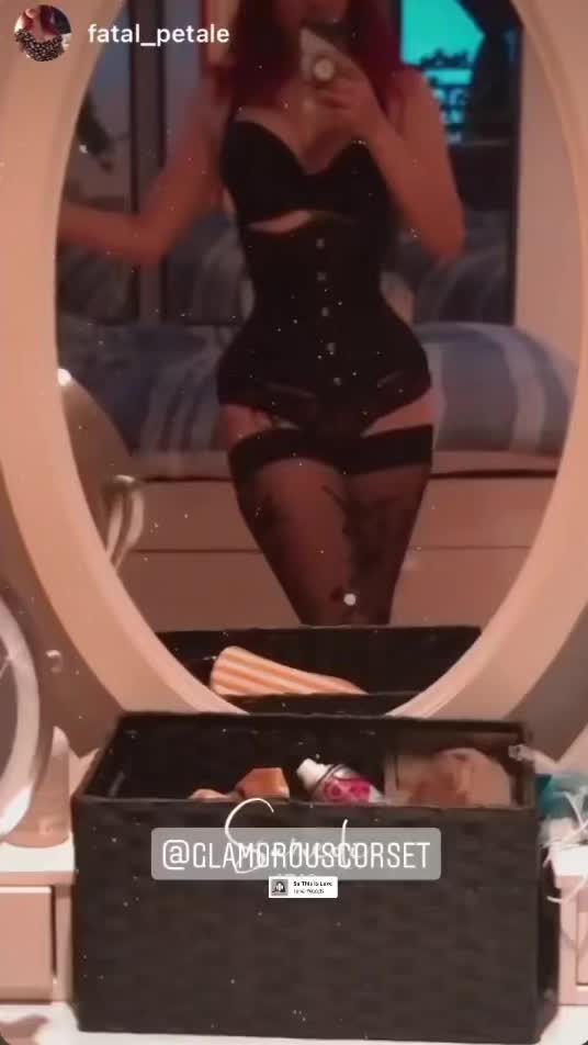 @Glamorous Corset