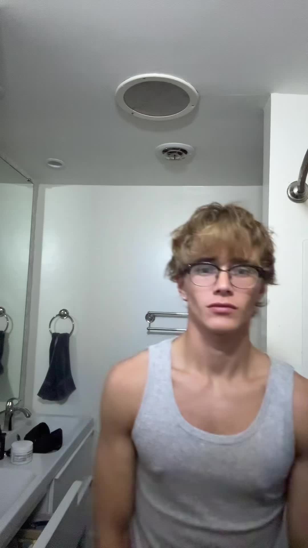 @henryxphillips