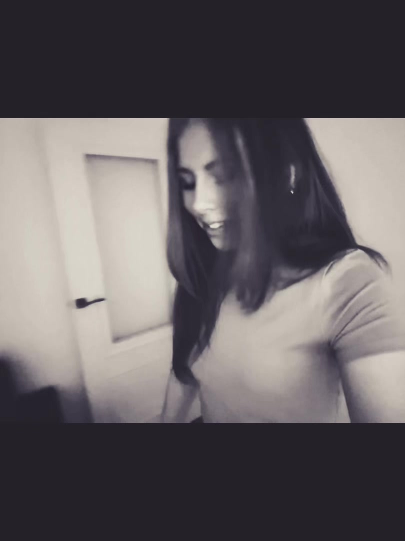 @𝑌𝑢𝑙𝑖𝑎𝑛𝑜𝑣𝑎