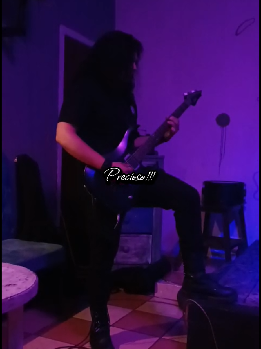 @Bloody_Hanna