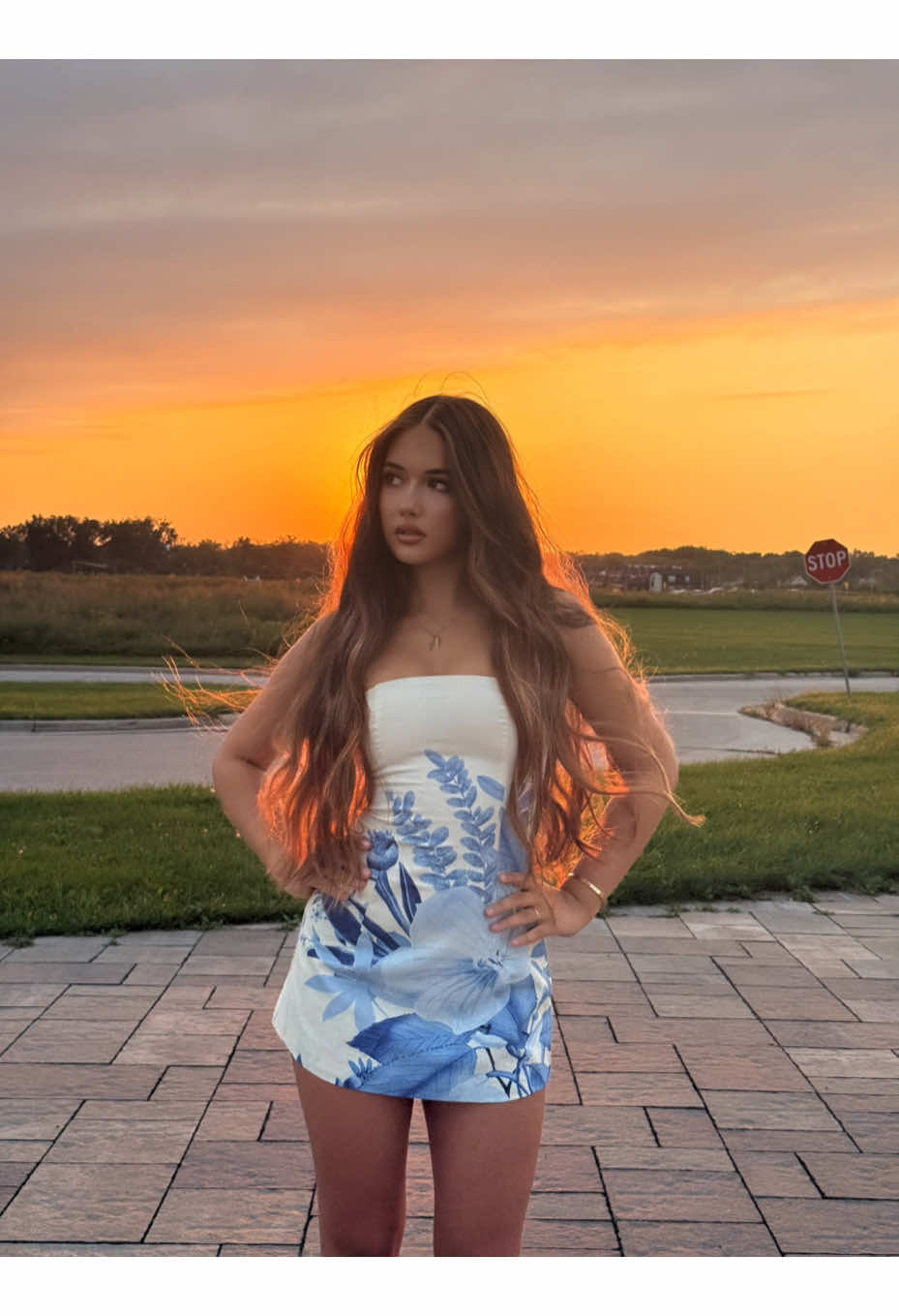 @elena