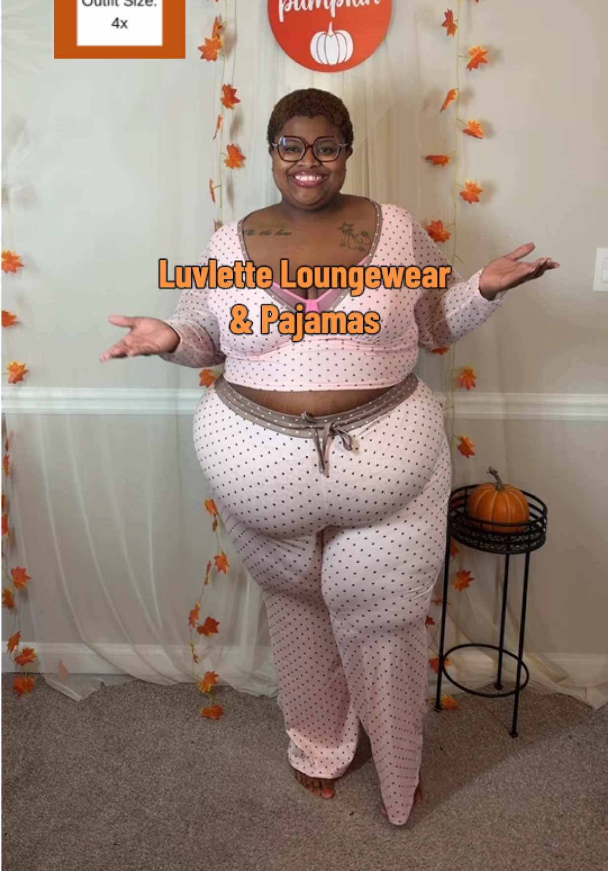 @Nikki • Plus Size Fashion