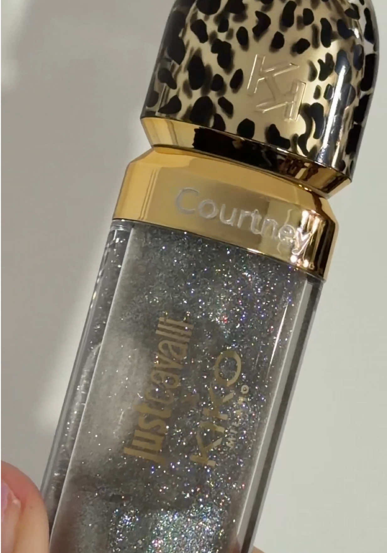 @CourtneyQuarantine