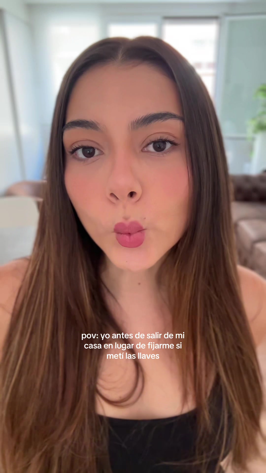 @adrianaleivaac