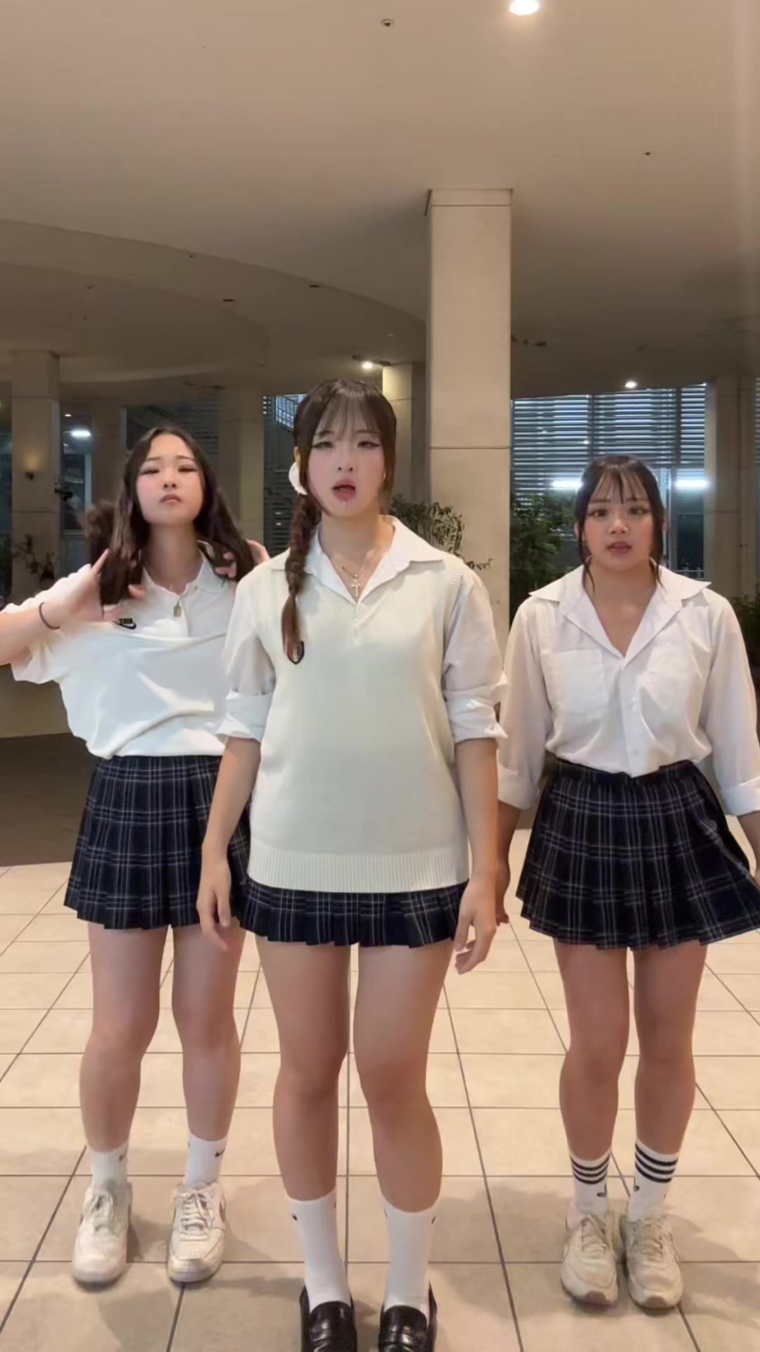 @りこ