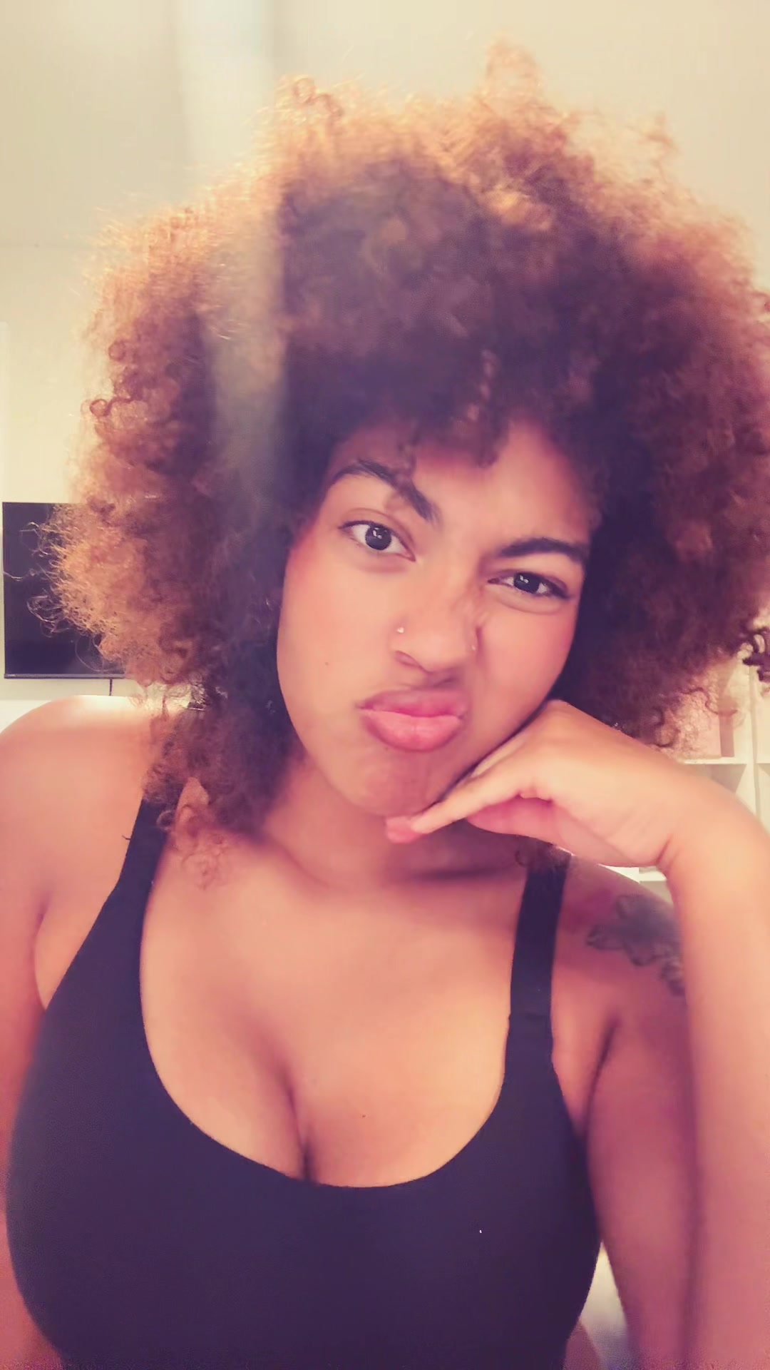 @😬💋
