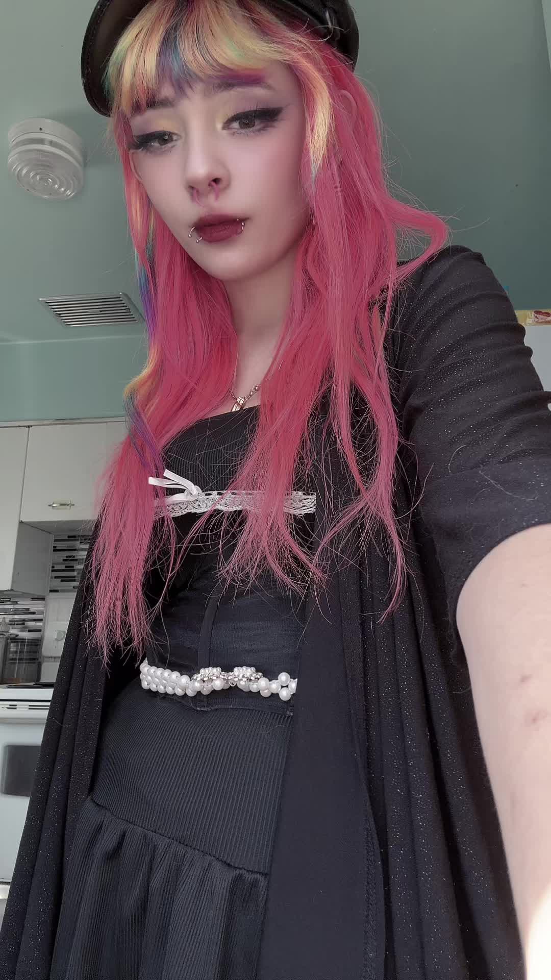 @Koi