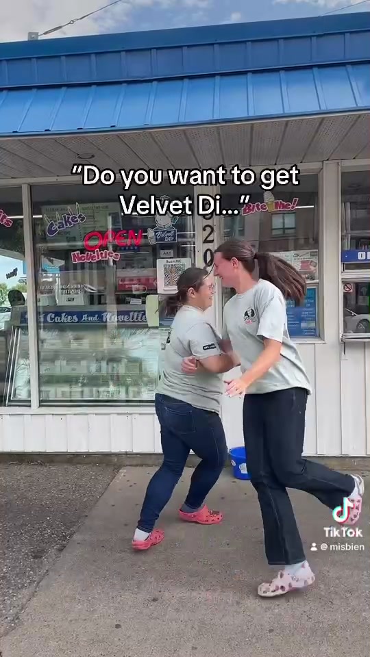 @Velvet Dip