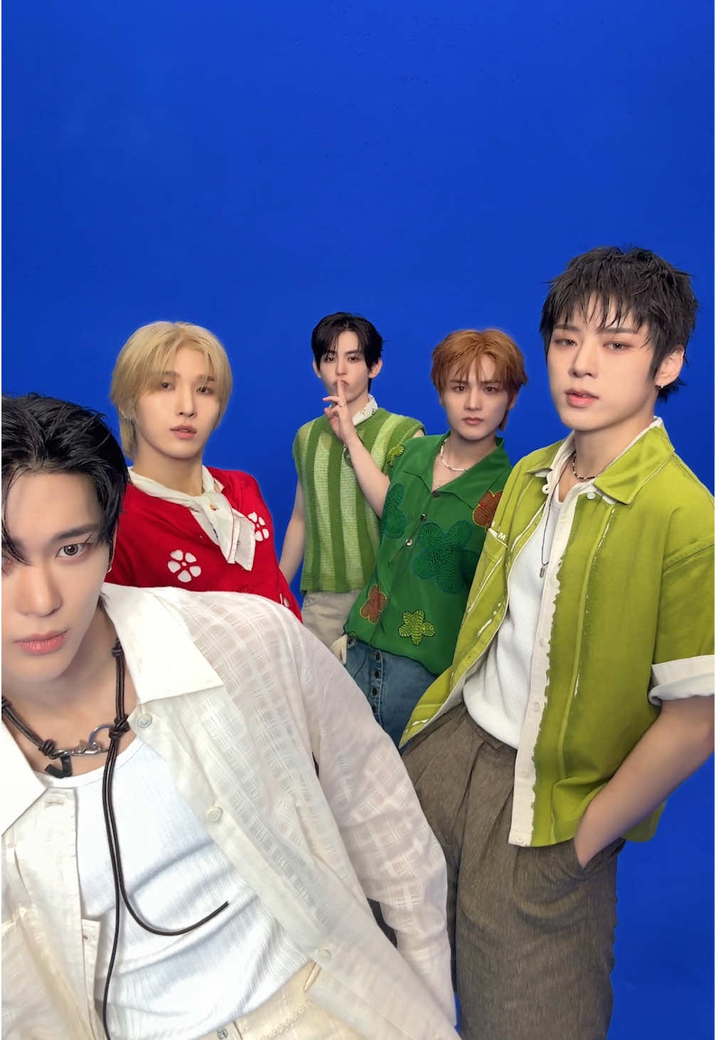 @NOWZ·나우즈