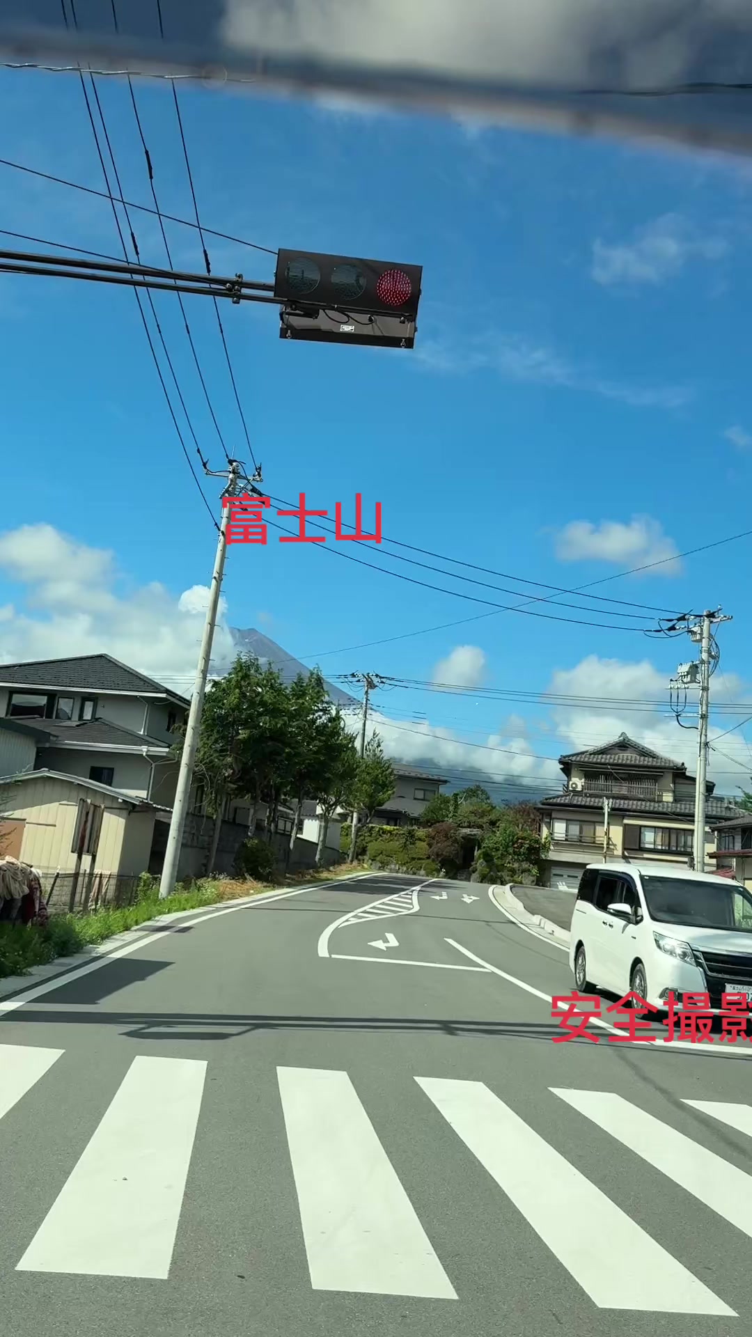@user8661319828612