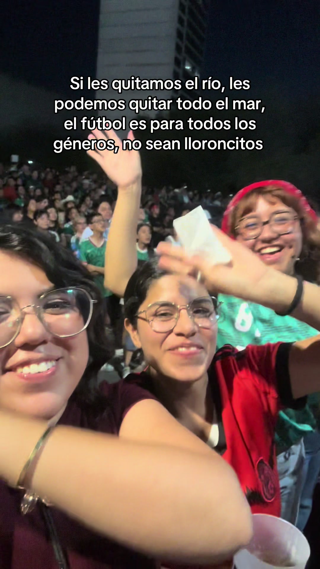 @lachicadelcentro