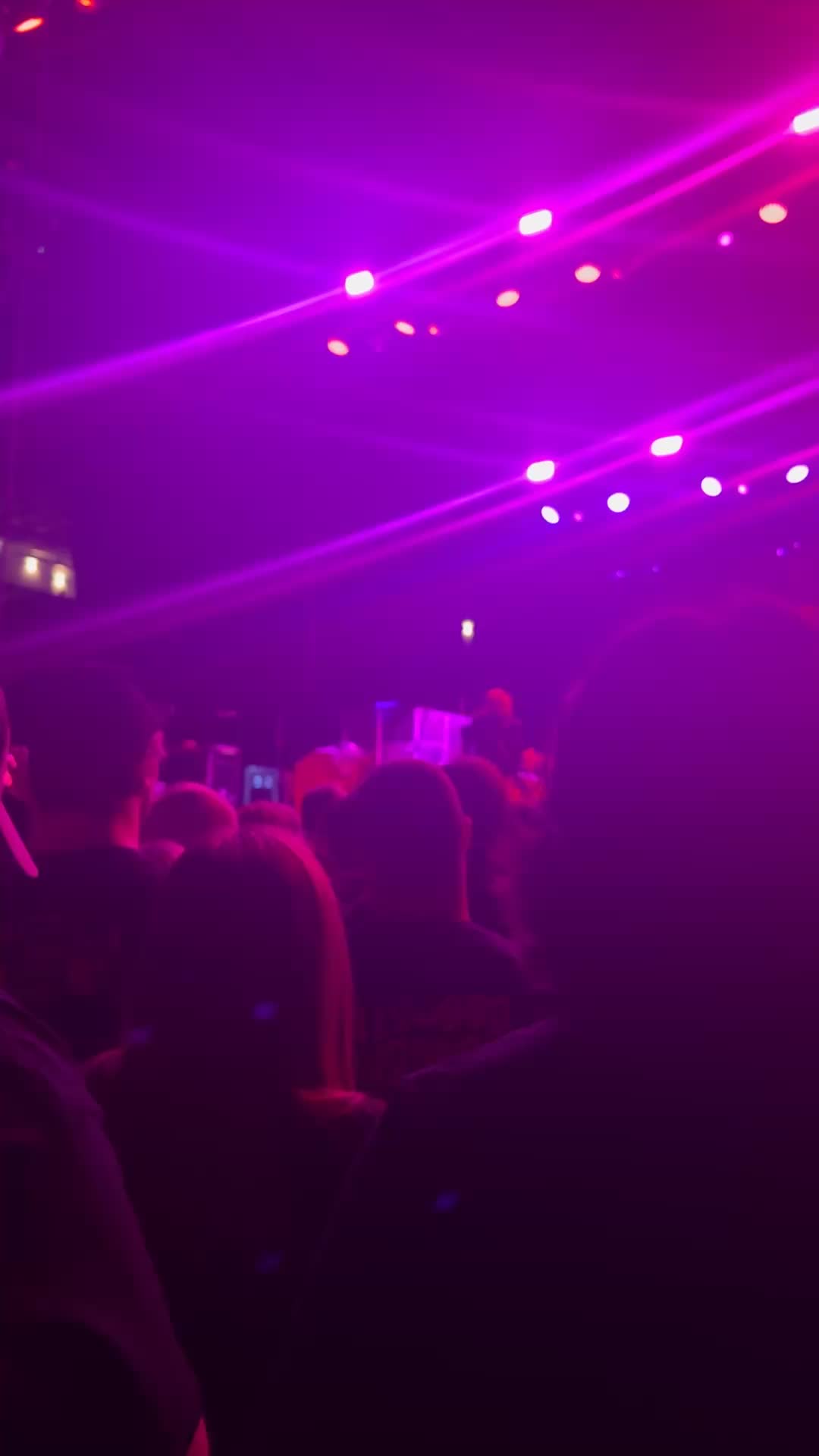 @concert.girl.bri