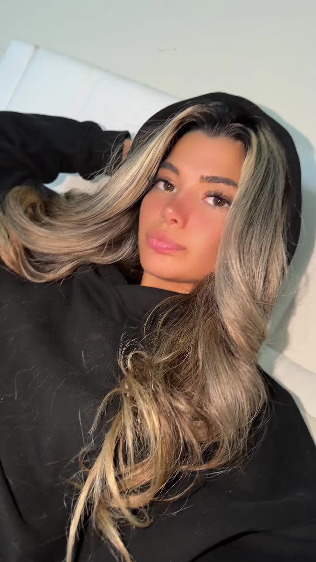 @Ella