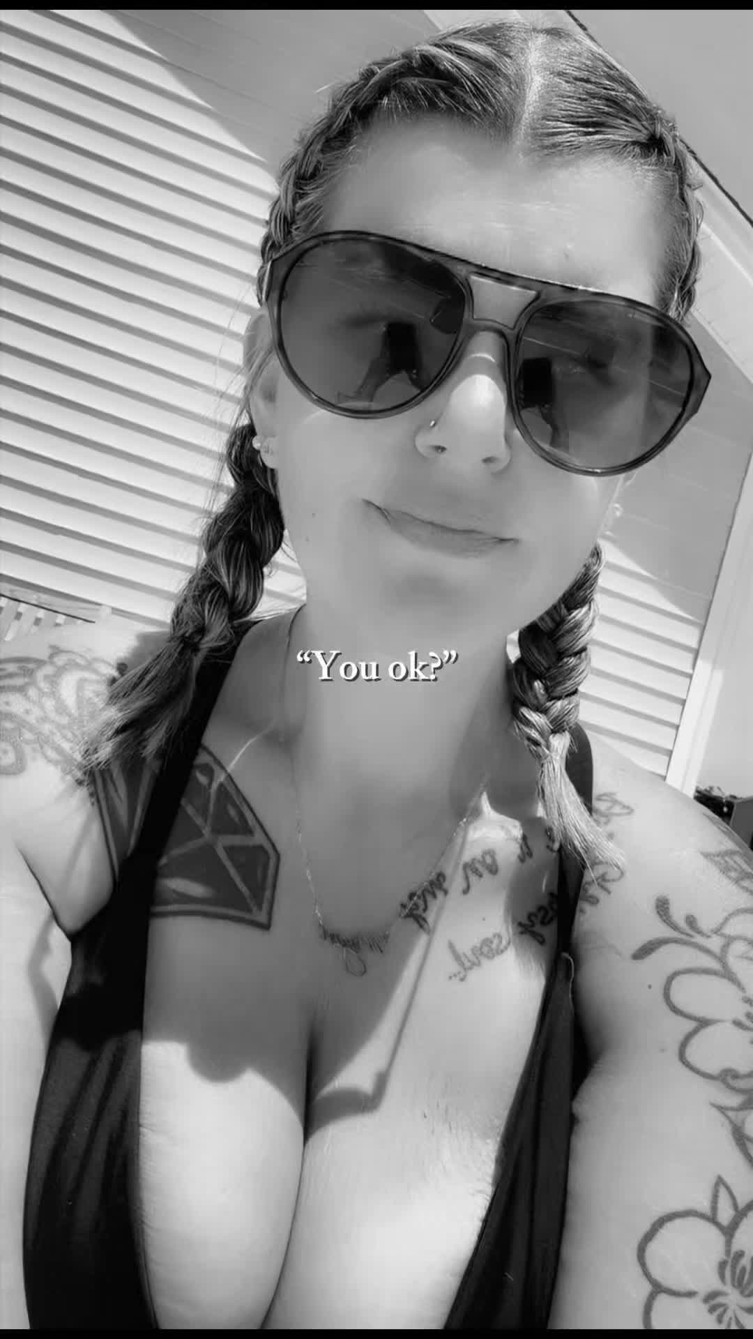 @Juliea Brooke🍯 💋