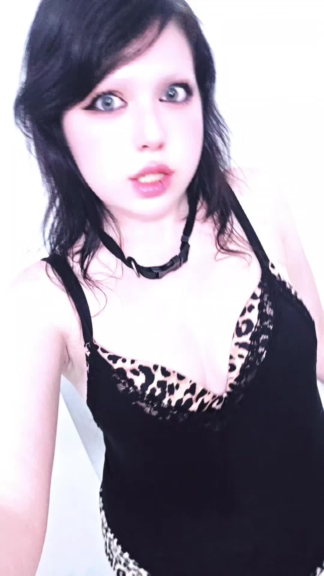 @Avii