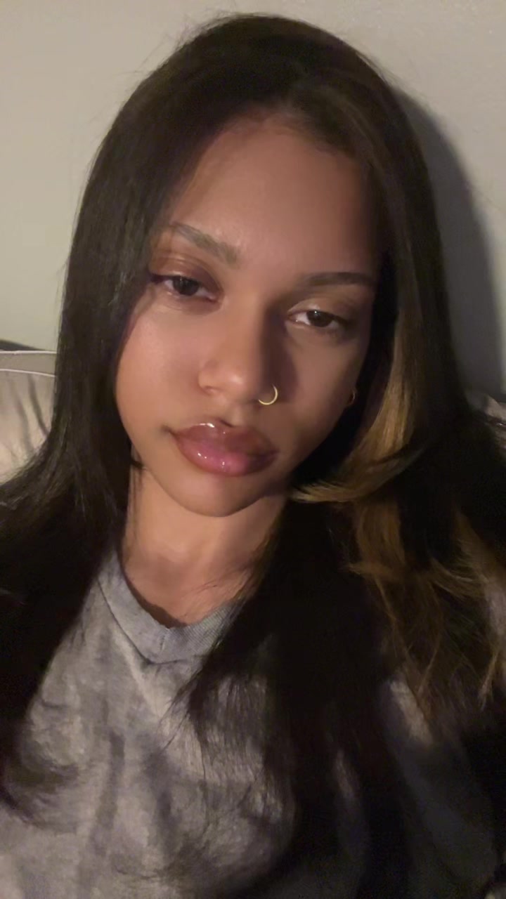 @layla…