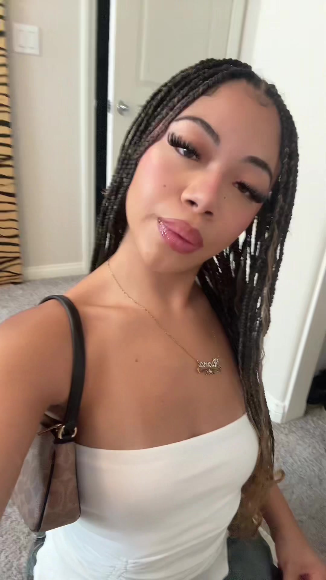 @ilianaspamo