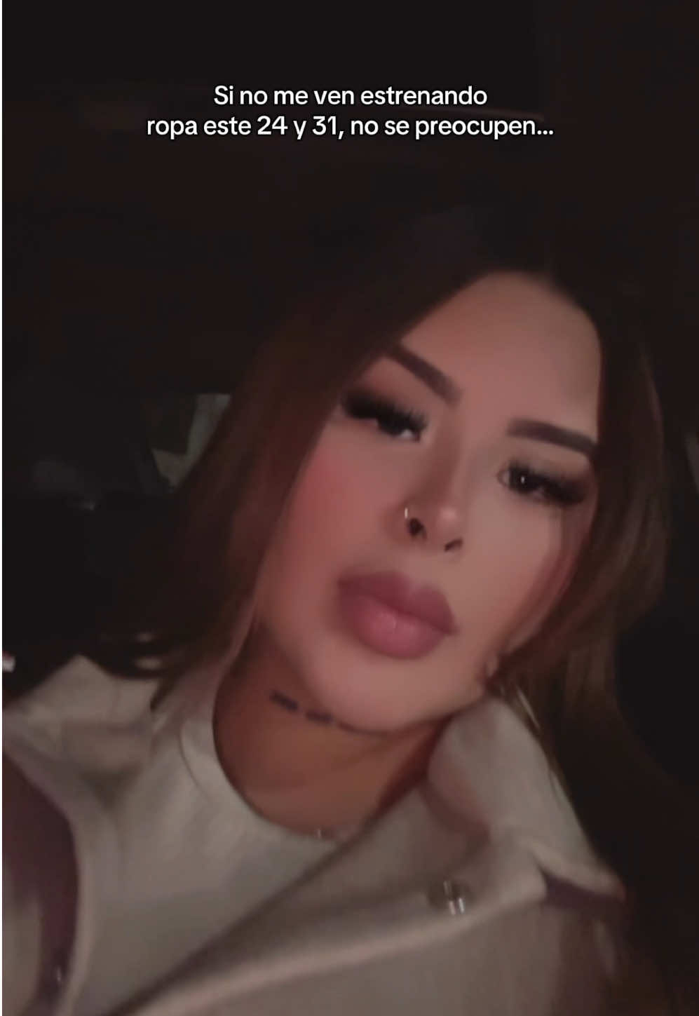 @𝒱