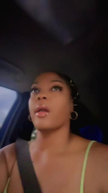 @Chenelle Brady 🇻🇮🇻🇮