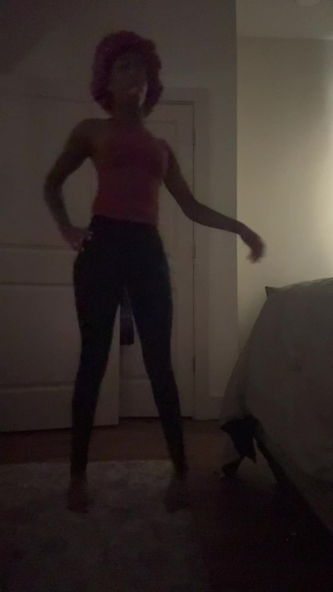 @Juju loves money