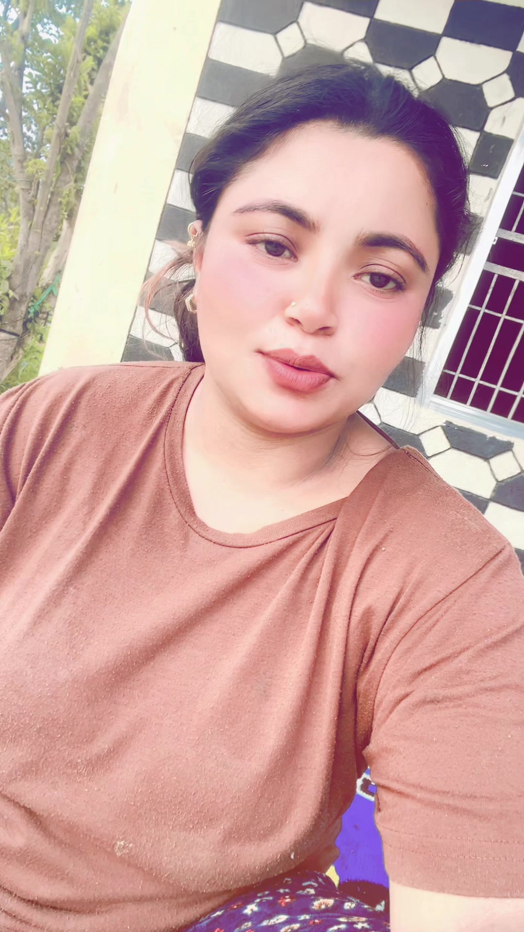 @Sanu☘️❤️🌼