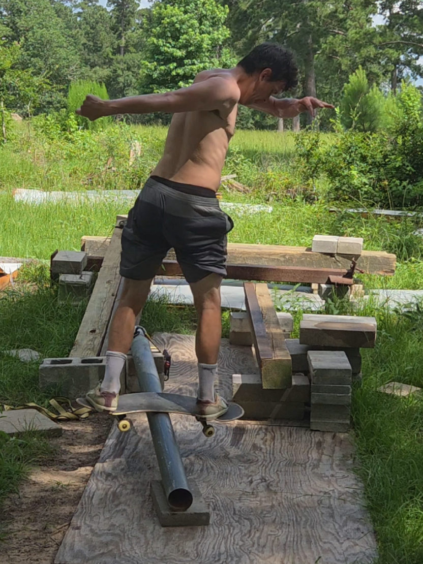 @Jason / skateboarding