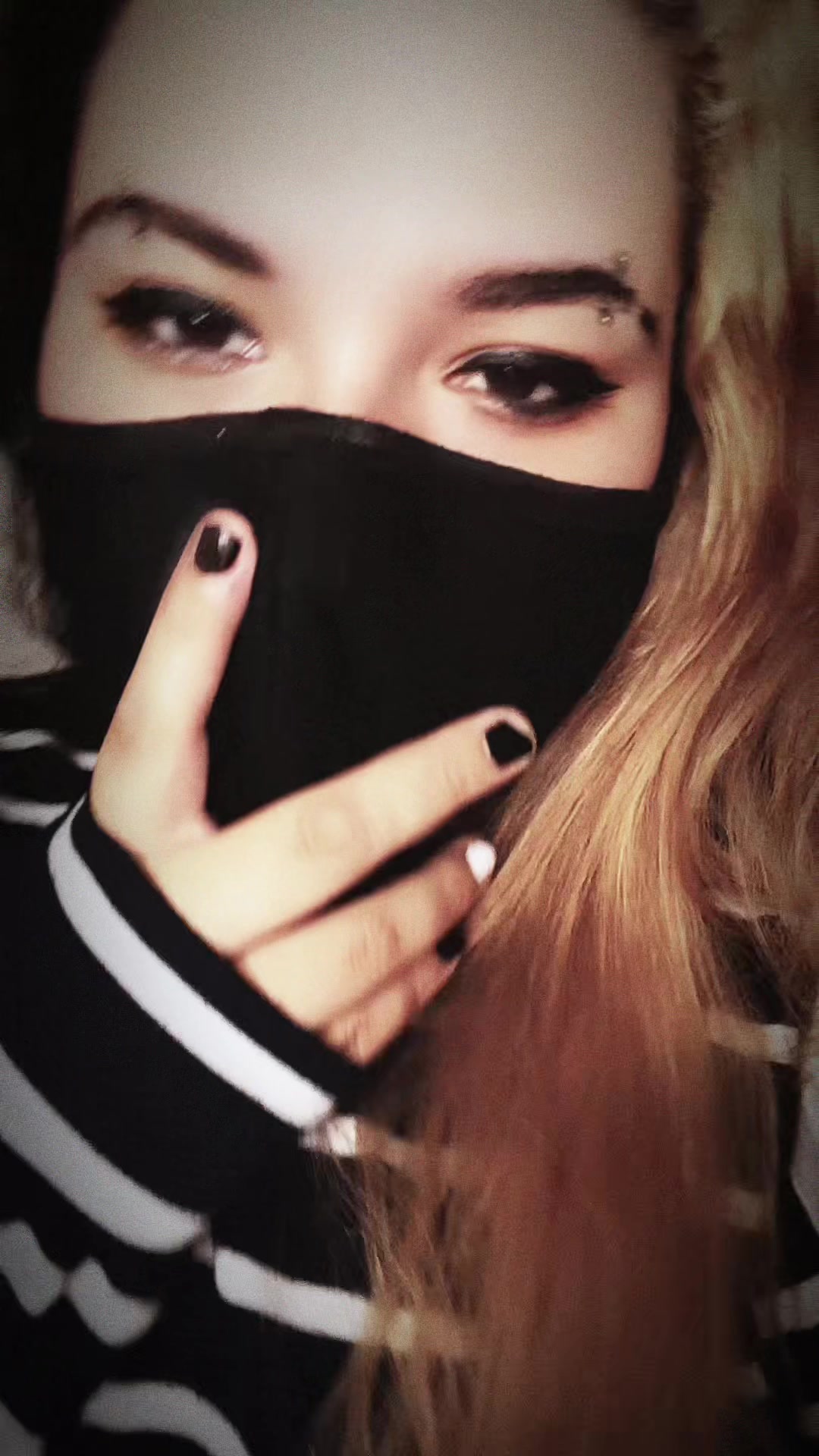 @Roxxiii