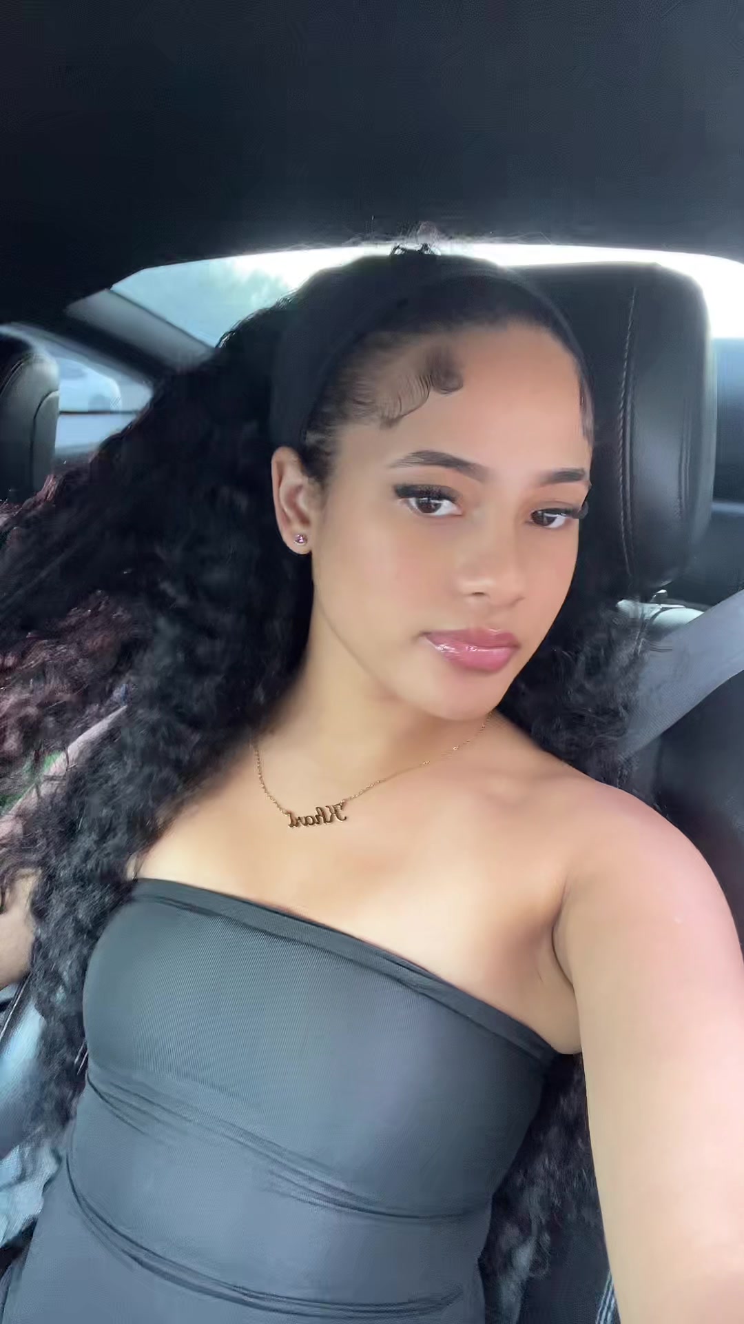 @Khaarrii