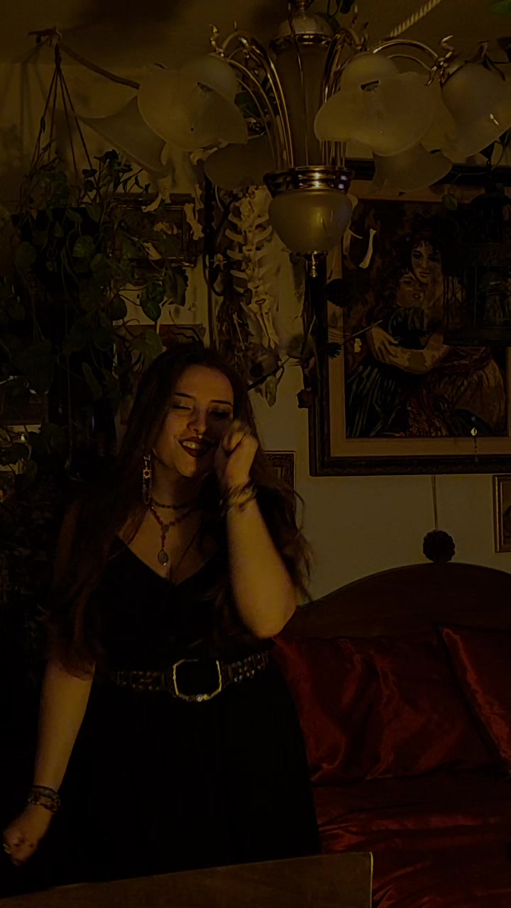 @Sarah_crows