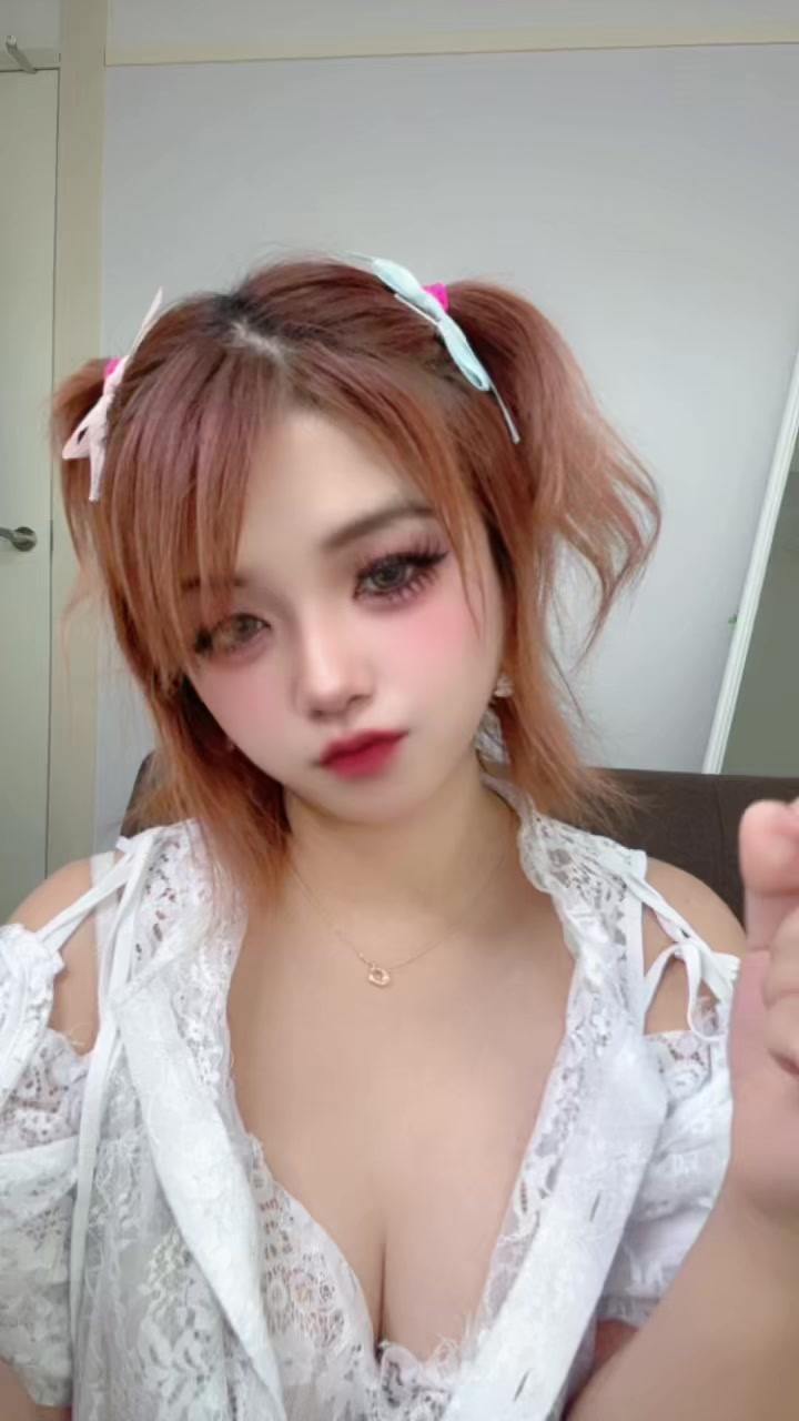 @🦋🐳みぃ🩷