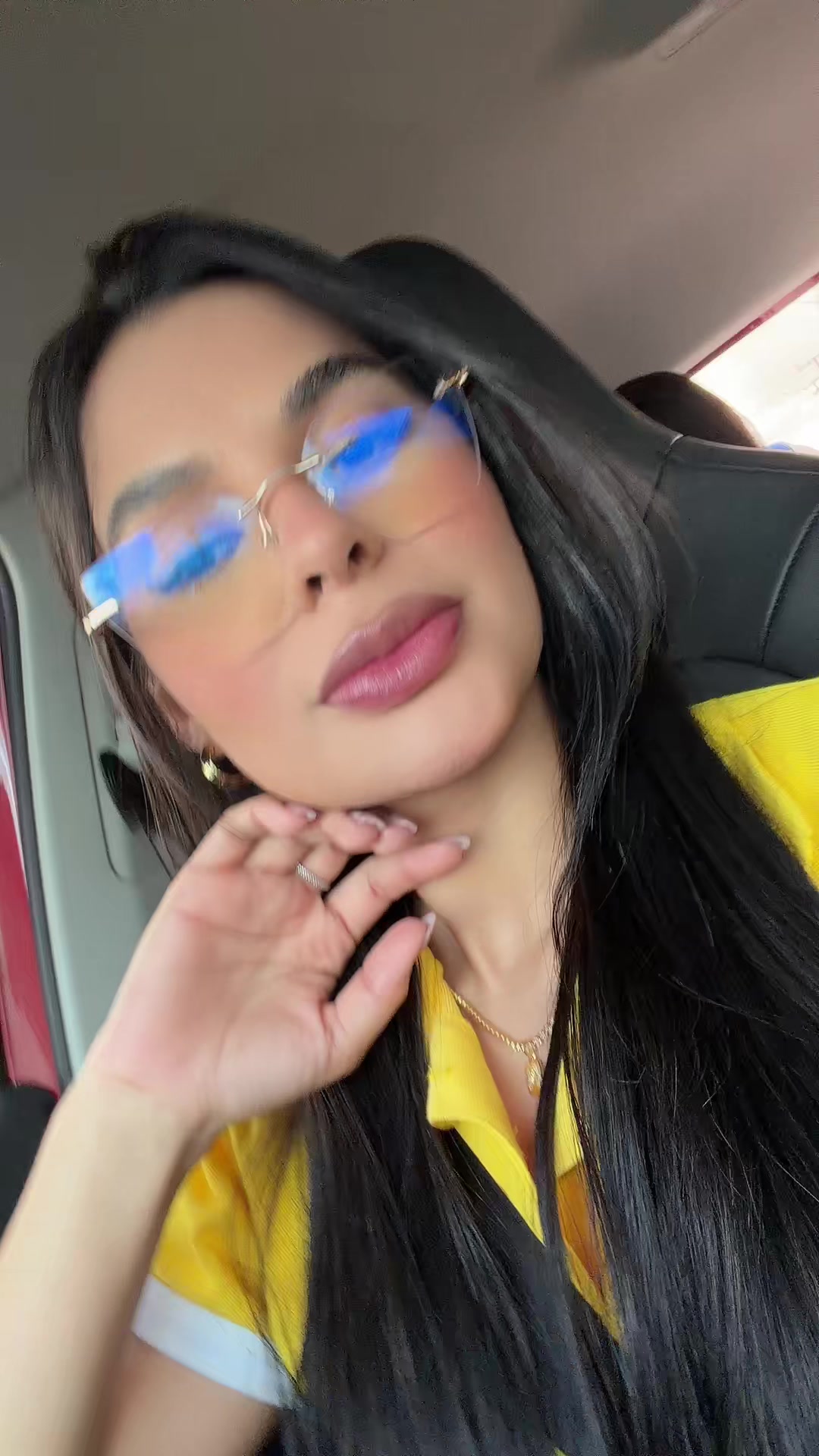 @naelypereira
