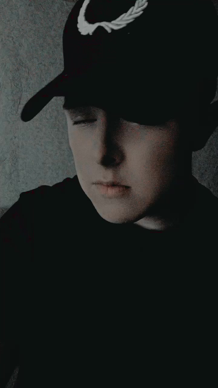 @꧁༒☬ИВАН☬༒꧂