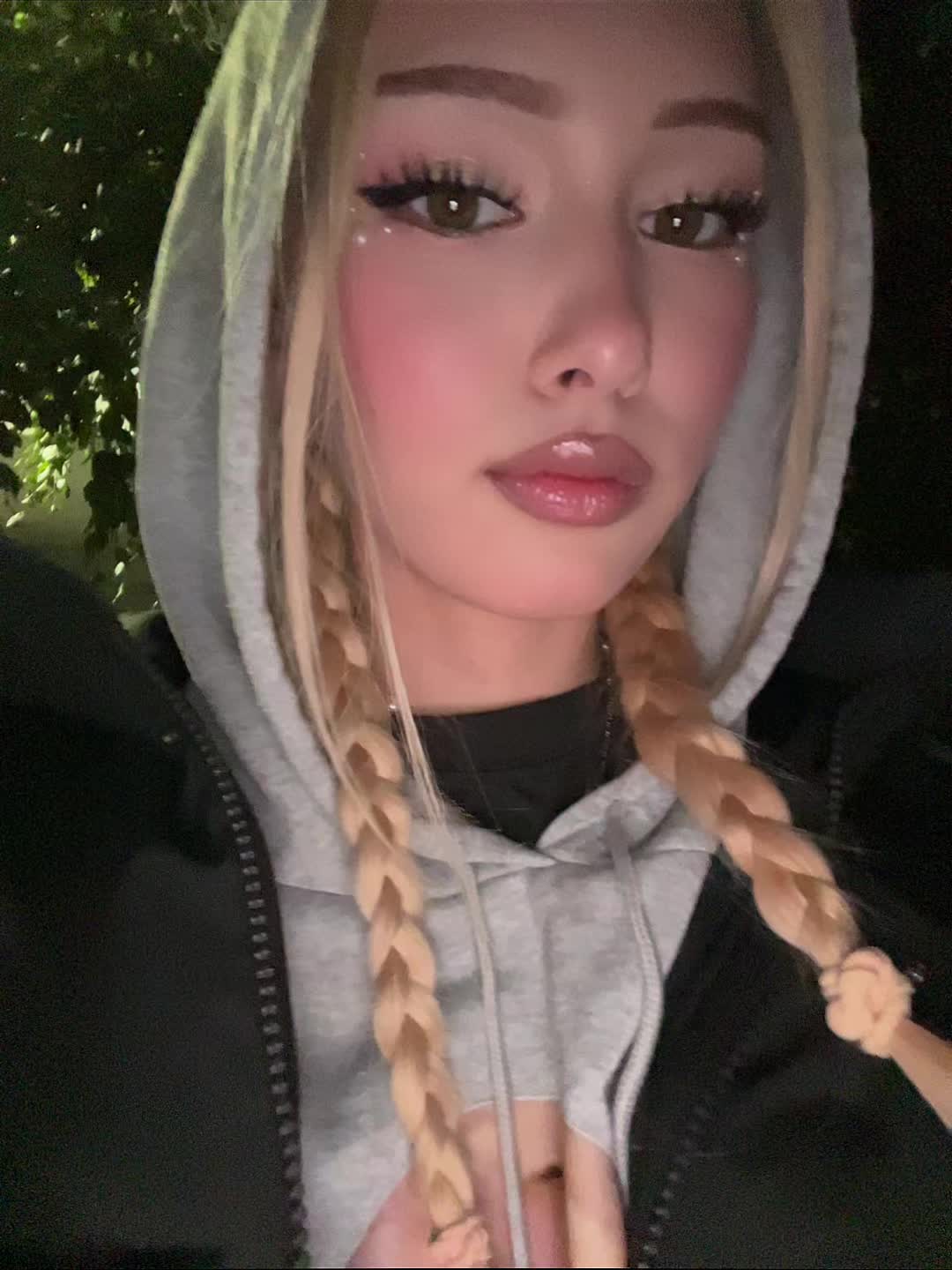 @Эльчик 🍓