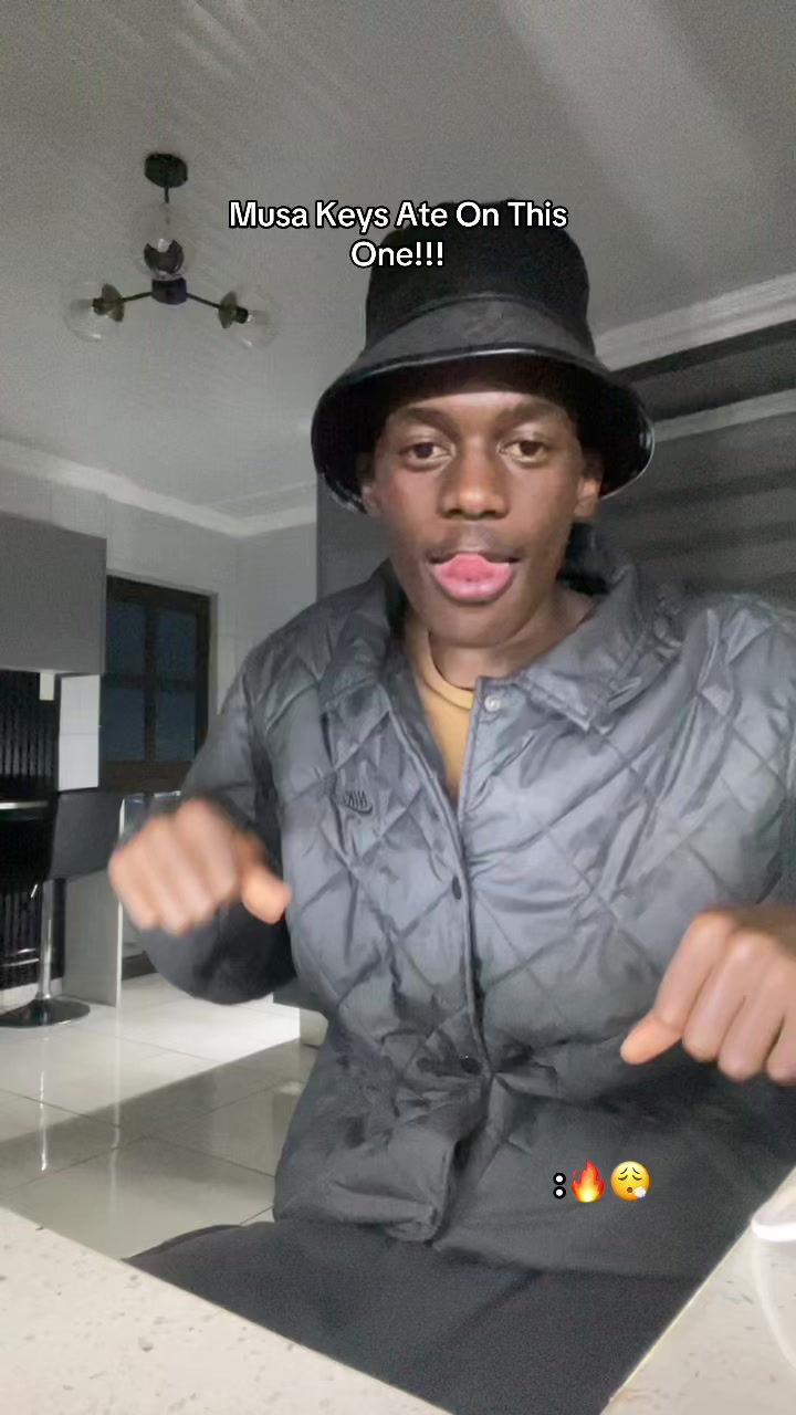 @momo