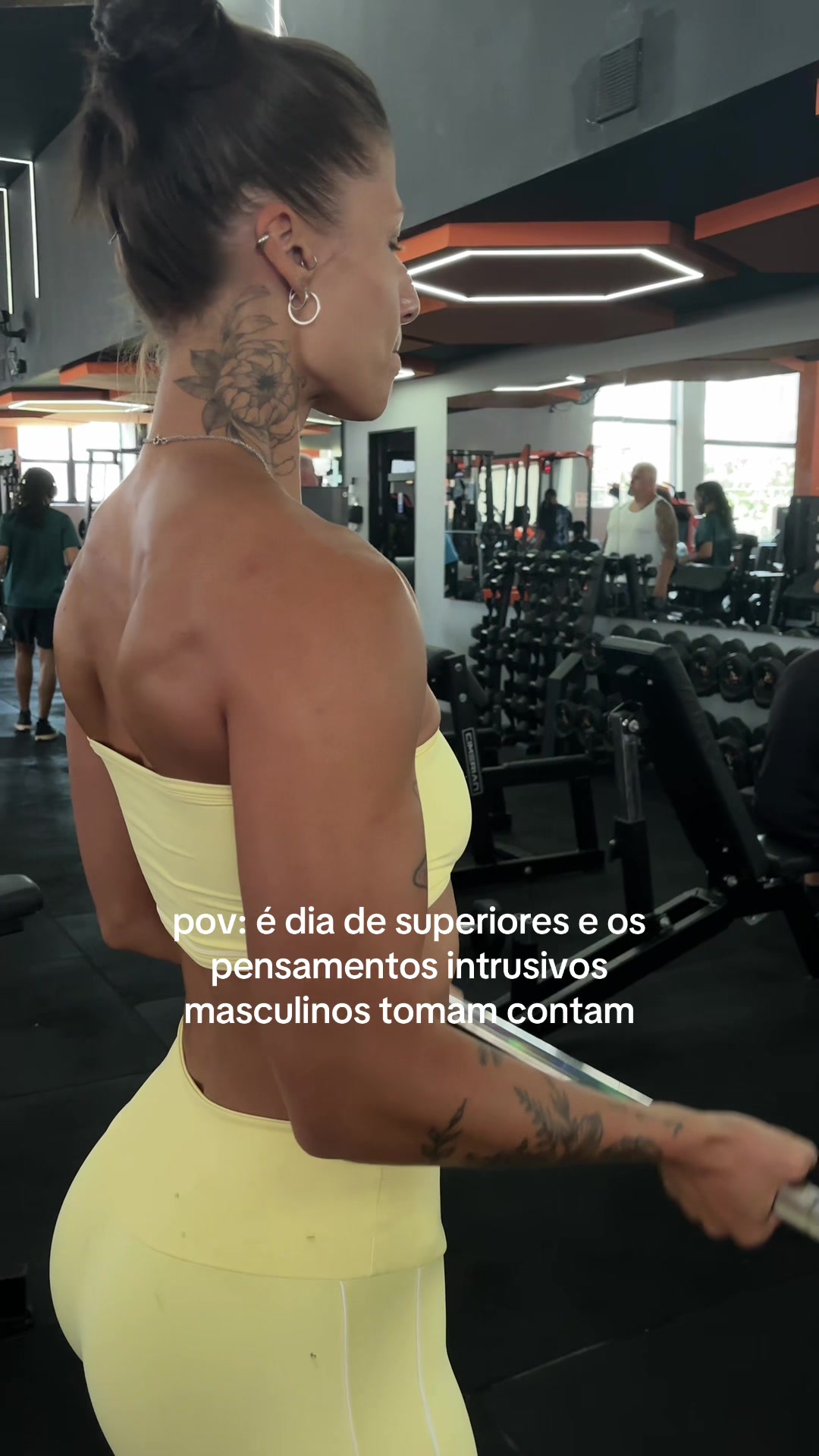 @Mari Bastos