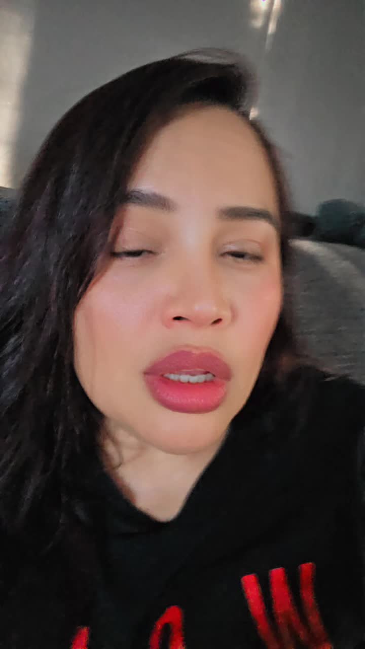 @Elaine Yaleiny