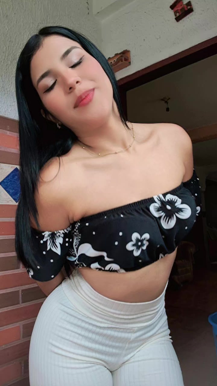 @Ꭵᐯᗩᗩ🌻
