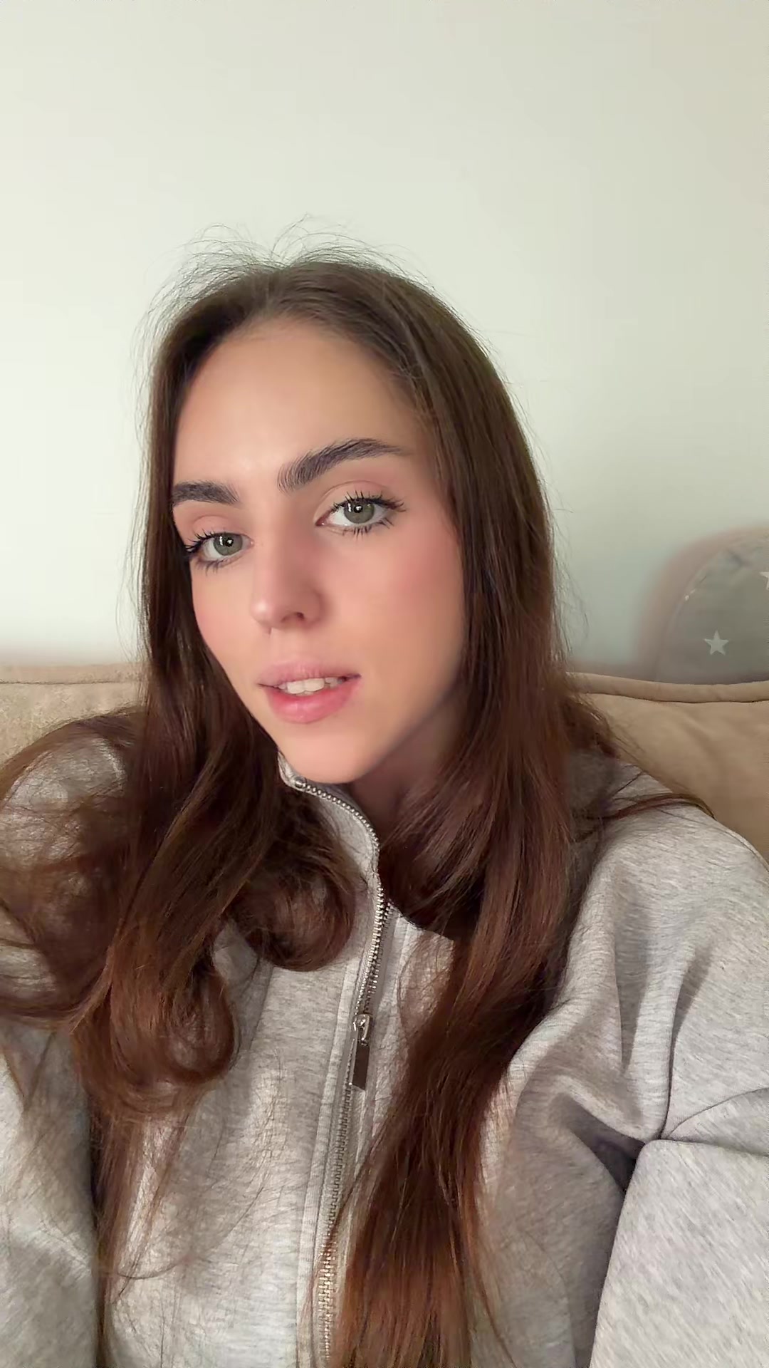 @lesyakazanina