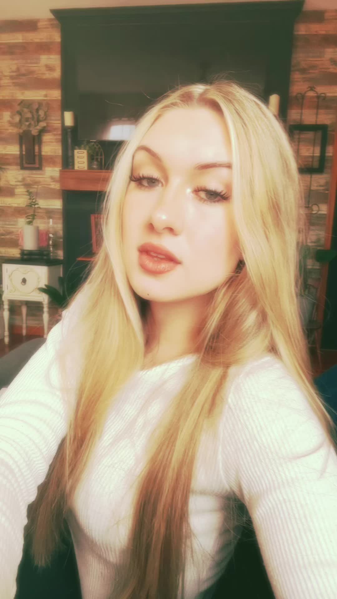 @alexia🦋.
