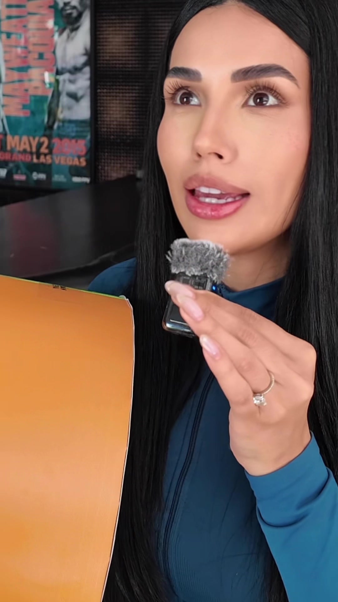 @Brenda Mu&ntilde;oz