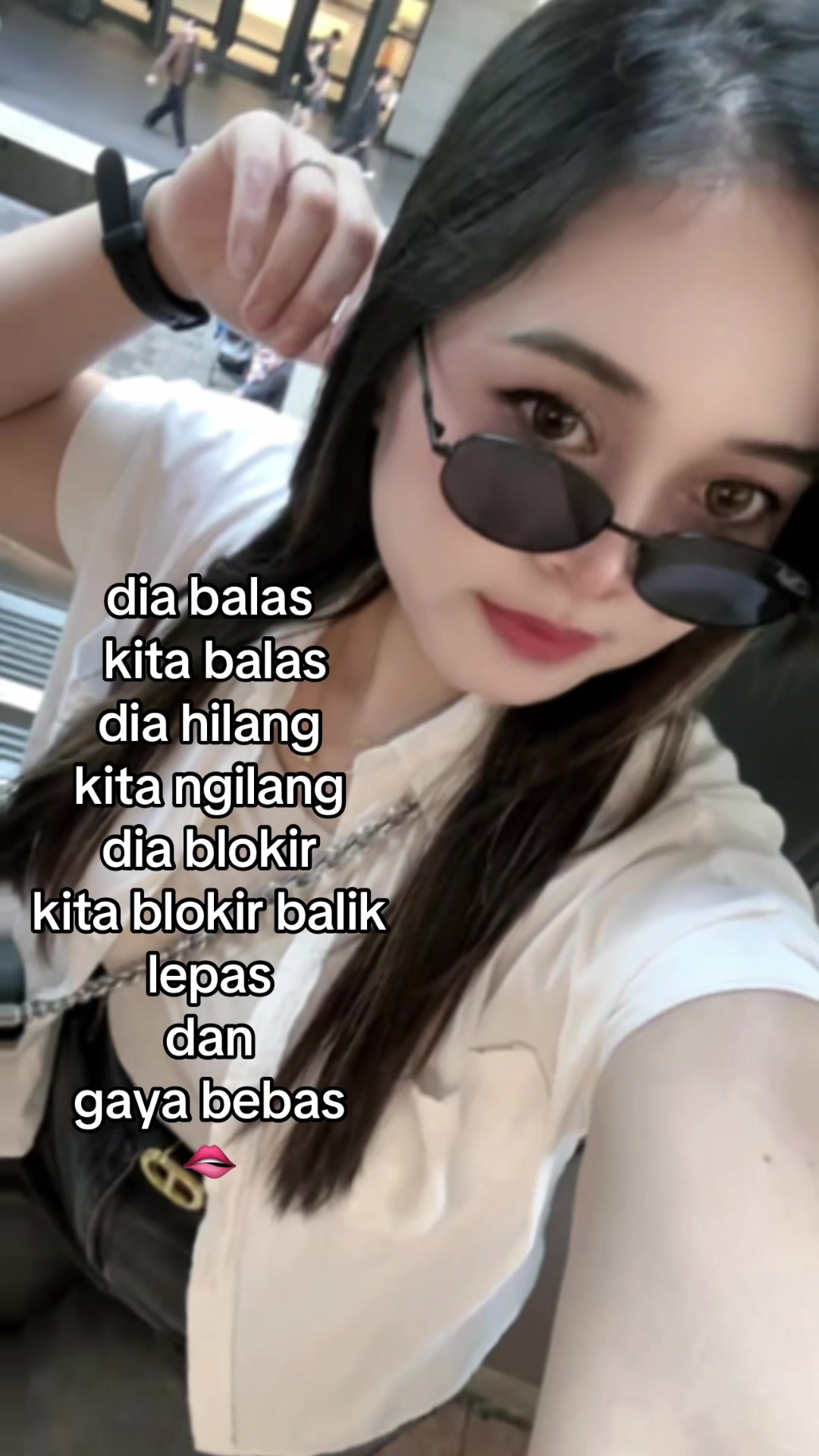 @Niyaa