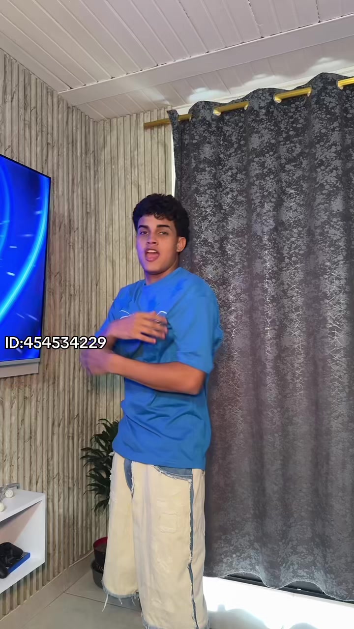 @Elpiolo