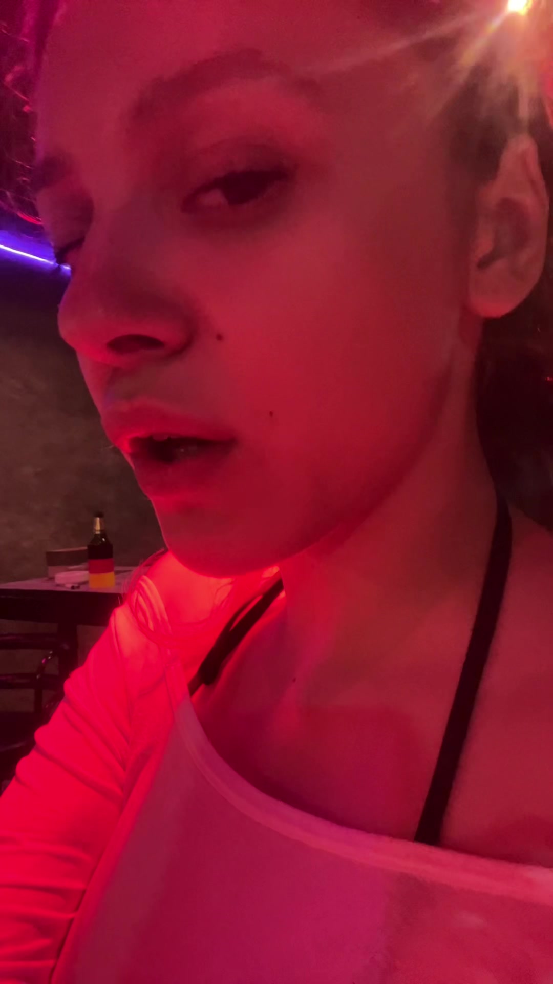 @steshalotos